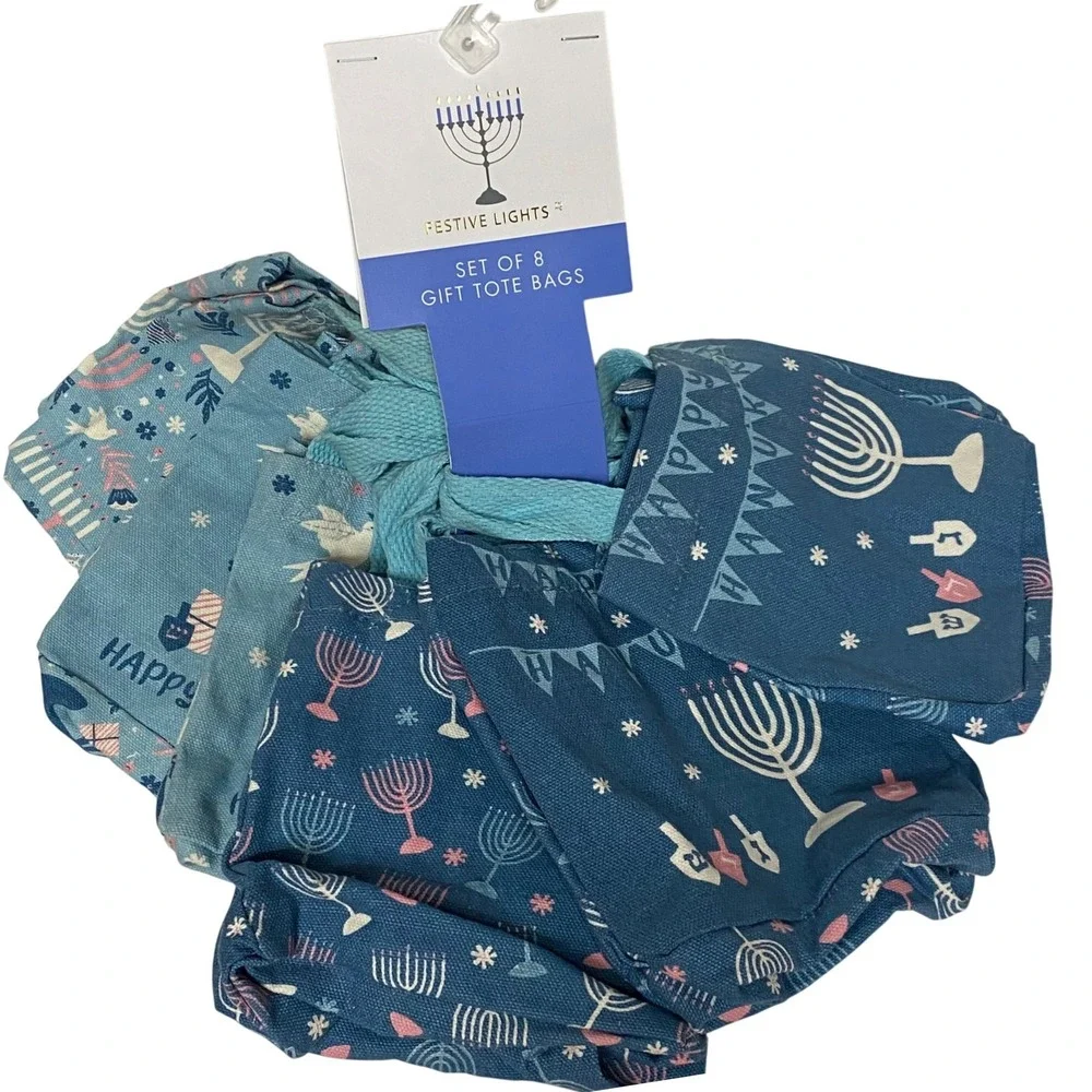 Festive‎ Lights Set of 8 Hanukkah Gift Tote Bags Blue Chanukah Menorah Dreidel